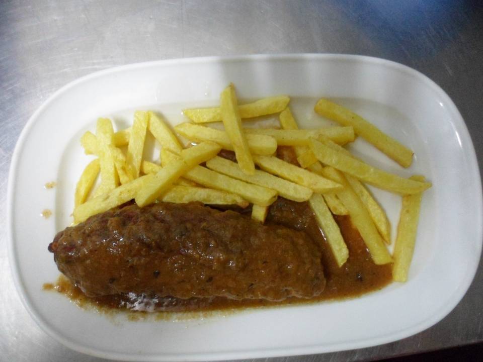 nuestro plato estrella, solomillo a la rondeña - CASA CLEMENTE