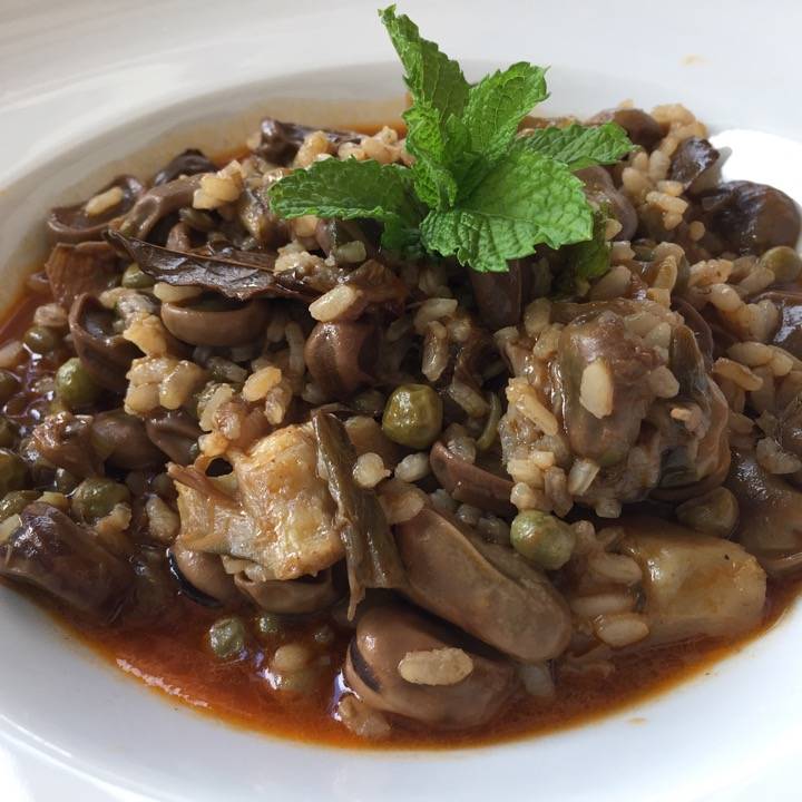 Arroz con chícharos, habas de conil y alcuciles - Blanco y Verde