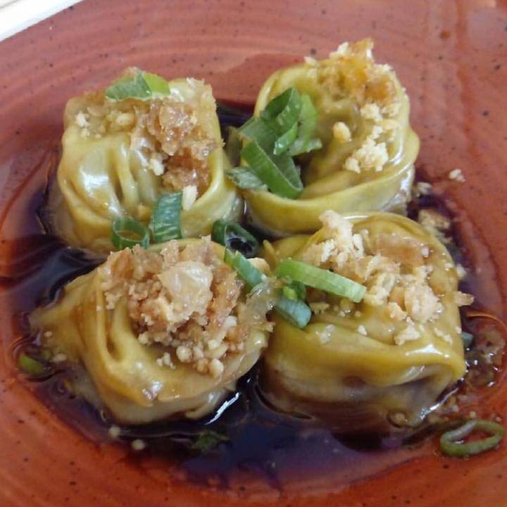 DUMPLINGS DE PINTADA EN PEPITORIA